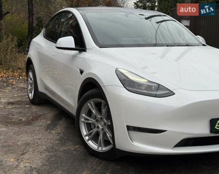 Белый Тесла Model Y, объемом двигателя 0 л и пробегом 53 тыс. км за 36700 $, фото 2 на Automoto.ua