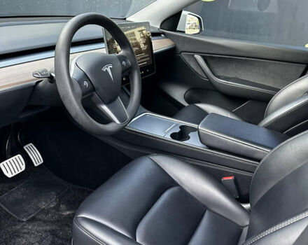 Белый Тесла Model Y, объемом двигателя 0 л и пробегом 61 тыс. км за 24700 $, фото 10 на Automoto.ua