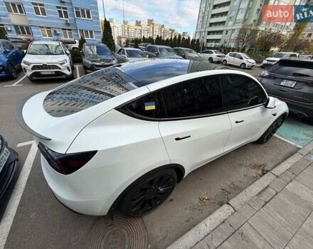 Белый Тесла Model Y, объемом двигателя 0 л и пробегом 49 тыс. км за 35000 $, фото 4 на Automoto.ua