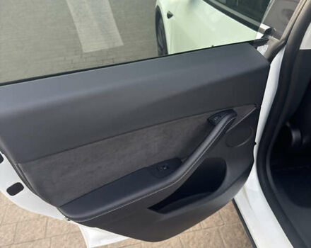 Белый Тесла Model Y, объемом двигателя 0 л и пробегом 86 тыс. км за 24500 $, фото 14 на Automoto.ua