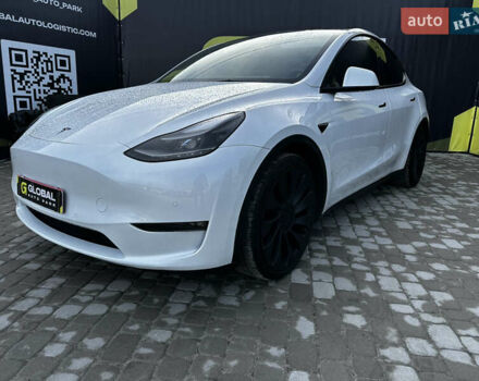 Белый Тесла Model Y, объемом двигателя 0 л и пробегом 61 тыс. км за 24700 $, фото 3 на Automoto.ua