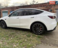 Белый Тесла Model Y, объемом двигателя 0 л и пробегом 50 тыс. км за 39900 $, фото 4 на Automoto.ua
