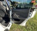 Білий Тесла Model Y, об'ємом двигуна 0 л та пробігом 23 тис. км за 39800 $, фото 49 на Automoto.ua