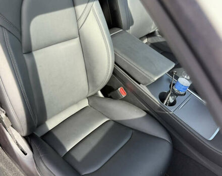 Білий Тесла Model Y, об'ємом двигуна 0 л та пробігом 57 тис. км за 27000 $, фото 30 на Automoto.ua