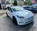 Белый Тесла Model Y, объемом двигателя 0 л и пробегом 68 тыс. км за 29000 $, фото 1 на Automoto.ua