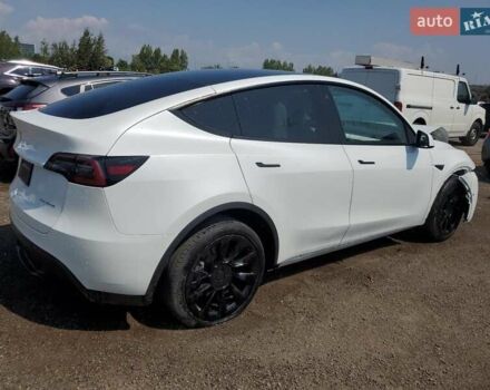 Белый Тесла Model Y, объемом двигателя 0 л и пробегом 37 тыс. км за 11000 $, фото 2 на Automoto.ua