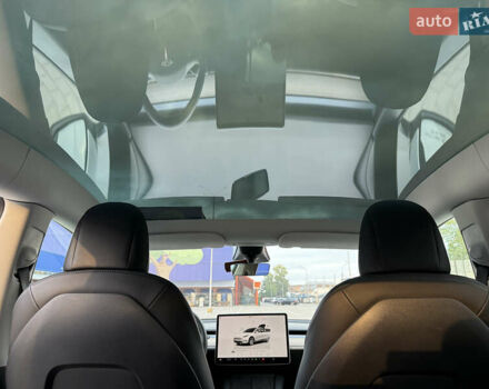 Белый Тесла Model Y, объемом двигателя 0 л и пробегом 81 тыс. км за 25900 $, фото 18 на Automoto.ua