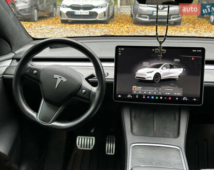 Белый Тесла Model Y, объемом двигателя 0 л и пробегом 57 тыс. км за 32000 $, фото 10 на Automoto.ua