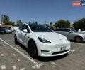 Белый Тесла Model Y, объемом двигателя 0 л и пробегом 49 тыс. км за 28200 $, фото 1 на Automoto.ua