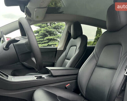 Білий Тесла Model Y, об'ємом двигуна 0 л та пробігом 23 тис. км за 37500 $, фото 24 на Automoto.ua