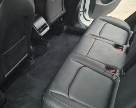 Белый Тесла Model Y, объемом двигателя 0 л и пробегом 27 тыс. км за 29000 $, фото 20 на Automoto.ua