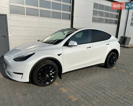 Тесла Model Y 2022 в Одессе на Automoto.ua Белый Тесла Model Y, объемом двигателя 0 л и пробегом 12 тыс. км за 44900 $, фото 5 на Automoto.ua