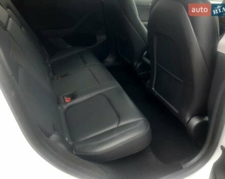 Білий Тесла Model Y, об'ємом двигуна 0 л та пробігом 45 тис. км за 21500 $, фото 11 на Automoto.ua