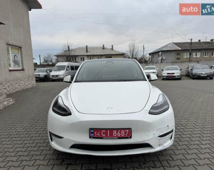 Белый Тесла Model Y, объемом двигателя 0 л и пробегом 29 тыс. км за 21700 $, фото 1 на Automoto.ua