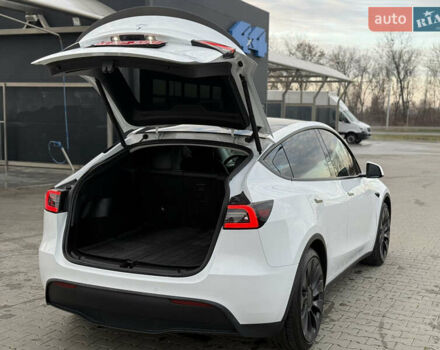 Белый Тесла Model Y, объемом двигателя 0 л и пробегом 59 тыс. км за 28950 $, фото 12 на Automoto.ua