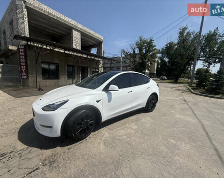 Тесла Model Y 2022 у Харкові на Automoto.ua Білий Тесла Model Y, об'ємом двигуна 0 л та пробігом 38 тис. км за 29900 $, фото 4 на Automoto.ua