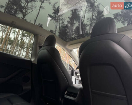 Белый Тесла Model Y, объемом двигателя 0 л и пробегом 74 тыс. км за 25700 $, фото 18 на Automoto.ua