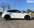 Белый Тесла Model Y, объемом двигателя 0 л и пробегом 10 тыс. км за 26999 $, фото 2 на Automoto.ua