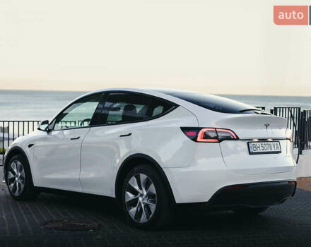 Белый Тесла Model Y, объемом двигателя 0 л и пробегом 45 тыс. км за 28900 $, фото 5 на Automoto.ua