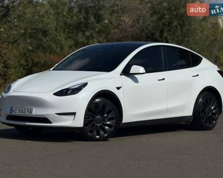 Белый Тесла Model Y, объемом двигателя 0 л и пробегом 56 тыс. км за 26000 $, фото 1 на Automoto.ua