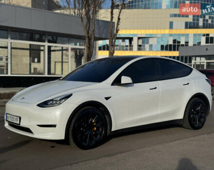 Білий Тесла Model Y, об'ємом двигуна 0 л та пробігом 53 тис. км за 28000 $, фото 1 на Automoto.ua
