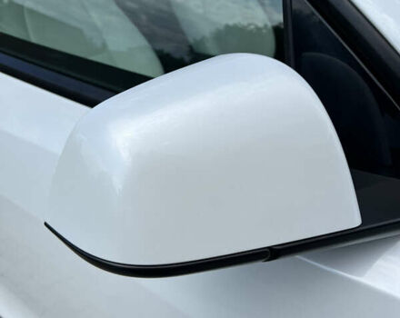 Тесла Model Y 2022 у Вінниці на Automoto.ua Білий Тесла Model Y, об'ємом двигуна 0 л та пробігом 43 тис. км за 28500 $, фото 31 на Automoto.ua