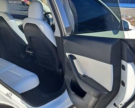 Белый Тесла Model Y, объемом двигателя 0 л и пробегом 81 тыс. км за 33000 $, фото 13 на Automoto.ua