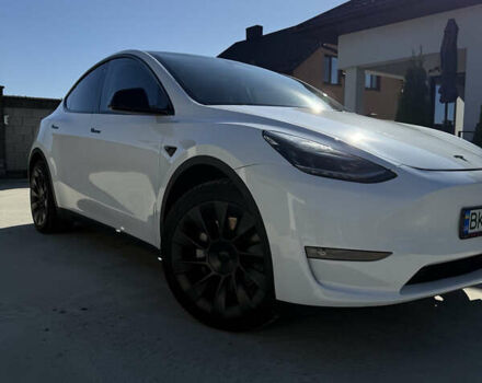Тесла Model Y 2022 в Ровно на Automoto.ua Белый Тесла Model Y, объемом двигателя 0 л и пробегом 105 тыс. км за 27000 $, фото 18 на Automoto.ua