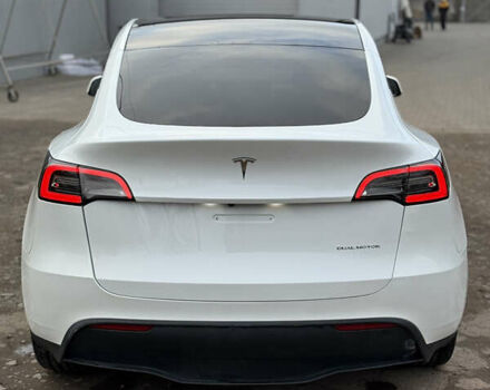 Белый Тесла Model Y, объемом двигателя 0 л и пробегом 16 тыс. км за 26500 $, фото 26 на Automoto.ua