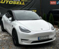 Белый Тесла Model Y, объемом двигателя 0 л и пробегом 57 тыс. км за 32000 $, фото 1 на Automoto.ua