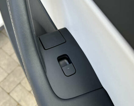 Тесла Model Y 2022 у Вінниці на Automoto.ua Білий Тесла Model Y, об'ємом двигуна 0 л та пробігом 43 тис. км за 28500 $, фото 27 на Automoto.ua