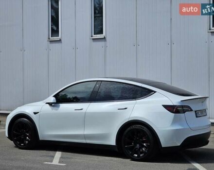 Білий Тесла Model Y, об'ємом двигуна 0 л та пробігом 43 тис. км за 26500 $, фото 2 на Automoto.ua