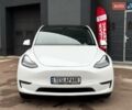 Білий Тесла Model Y, об'ємом двигуна 0 л та пробігом 60 тис. км за 28500 $, фото 2 на Automoto.ua