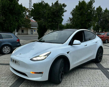 Белый Тесла Model Y, объемом двигателя 0 л и пробегом 43 тыс. км за 26000 $, фото 5 на Automoto.ua