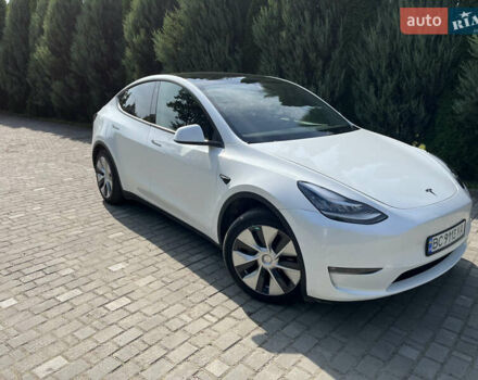 Белый Тесла Model Y, объемом двигателя 0 л и пробегом 26 тыс. км за 28300 $, фото 3 на Automoto.ua