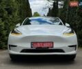 Белый Тесла Model Y, объемом двигателя 0 л и пробегом 18 тыс. км за 25499 $, фото 77 на Automoto.ua