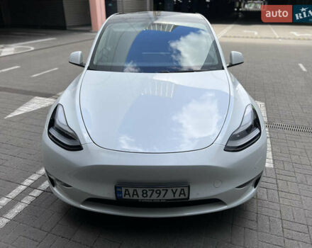 Белый Тесла Model Y, объемом двигателя 0 л и пробегом 32 тыс. км за 31900 $, фото 1 на Automoto.ua