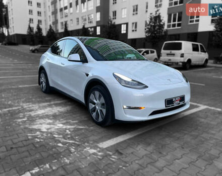 Белый Тесла Model Y, объемом двигателя 0 л и пробегом 1 тыс. км за 39000 $, фото 3 на Automoto.ua