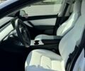 Тесла Model Y 2022 в Киеве на Automoto.ua Белый Тесла Model Y, объемом двигателя 0 л и пробегом 28 тыс. км за 26000 $, фото 18 на Automoto.ua