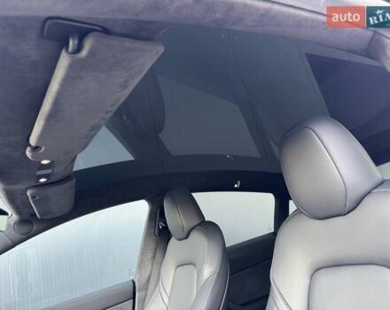 Белый Тесла Model Y, объемом двигателя 0 л и пробегом 42 тыс. км за 39900 $, фото 19 на Automoto.ua