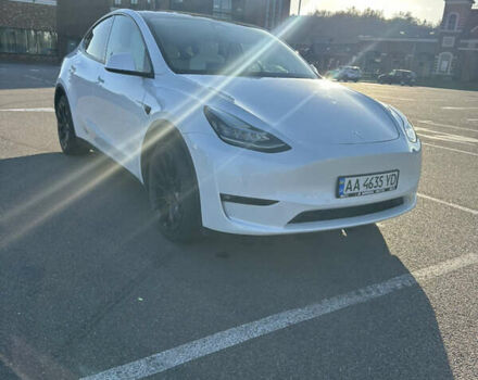 Белый Тесла Model Y, объемом двигателя 0 л и пробегом 61 тыс. км за 27000 $, фото 4 на Automoto.ua