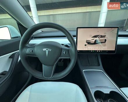 Белый Тесла Model Y, объемом двигателя 0 л и пробегом 47 тыс. км за 24900 $, фото 12 на Automoto.ua