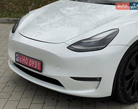 Білий Тесла Model Y, об'ємом двигуна 0 л та пробігом 115 тис. км за 25800 $, фото 6 на Automoto.ua