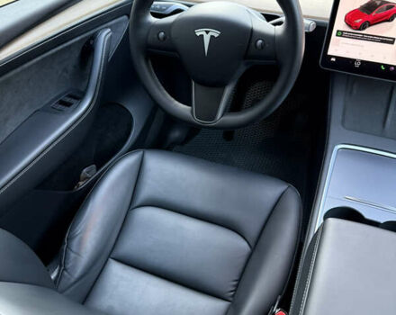Белый Тесла Model Y, объемом двигателя 0 л и пробегом 38 тыс. км за 28900 $, фото 42 на Automoto.ua