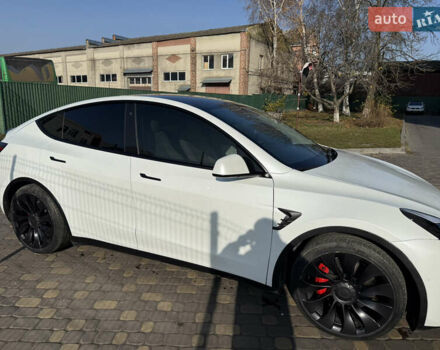 Белый Тесла Model Y, объемом двигателя 0 л и пробегом 102 тыс. км за 26000 $, фото 6 на Automoto.ua