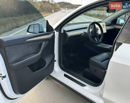 Тесла Model Y 2022 у Житомирі на Automoto.ua Білий Тесла Model Y, об'ємом двигуна 0 л та пробігом 195 тис. км за 21700 $, фото 8 на Automoto.ua