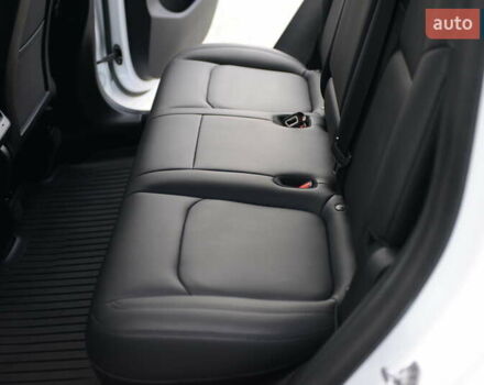 Тесла Model Y 2022 у Мукачеве на Automoto.ua Білий Тесла Model Y, об'ємом двигуна 0 л та пробігом 17 тис. км за 46500 $, фото 27 на Automoto.ua