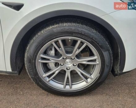 Белый Тесла Model Y, объемом двигателя 0 л и пробегом 70 тыс. км за 31500 $, фото 18 на Automoto.ua