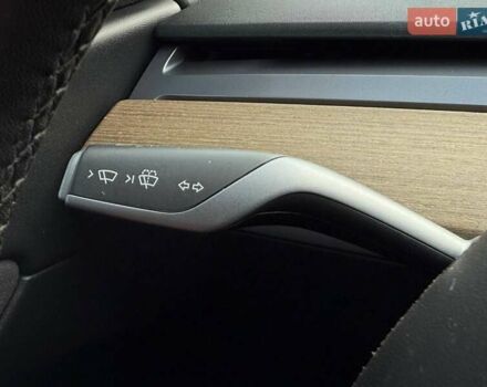 Тесла Model Y 2022 в Ровно на Automoto.ua Белый Тесла Model Y, объемом двигателя 0 л и пробегом 83 тыс. км за 22500 $, фото 36 на Automoto.ua