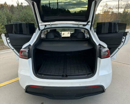 Тесла Model Y 2022 у Житомирі на Automoto.ua Білий Тесла Model Y, об'ємом двигуна 0 л та пробігом 195 тис. км за 21700 $, фото 15 на Automoto.ua